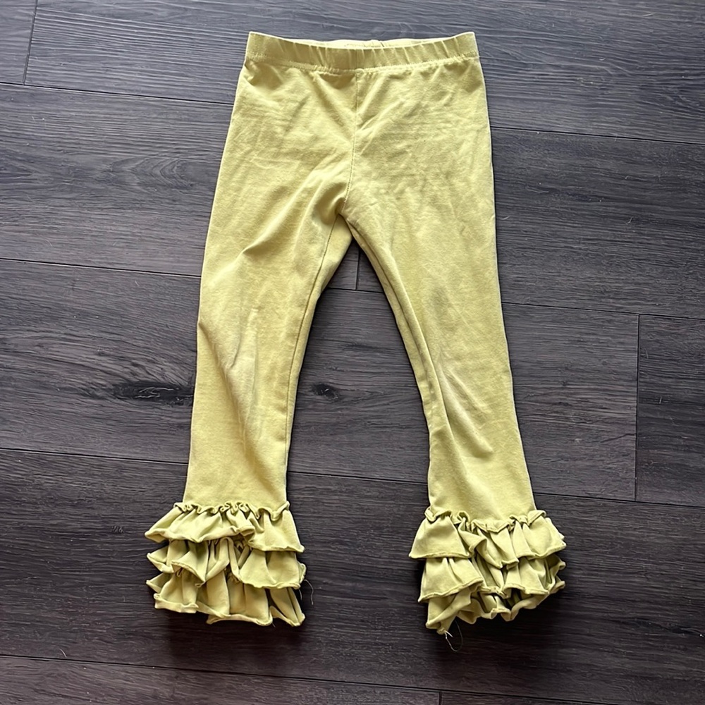 Size 6 Sweethoney green Ruffle leggings